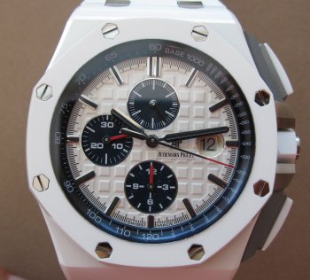 Audemars Piguet ROYAL OAK OFFSHORE WHITE CERAMIC